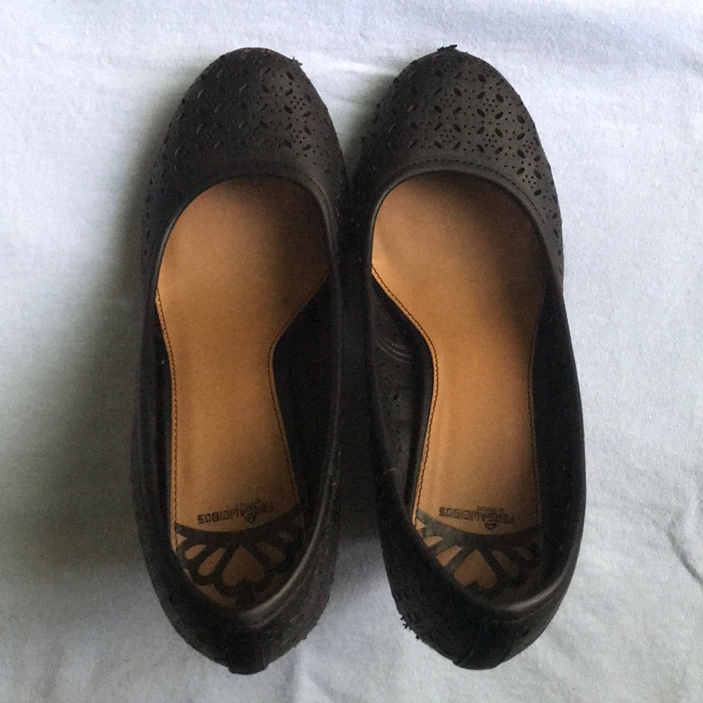 Black “Fergalicious” Wedges